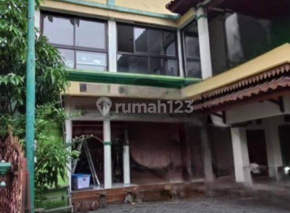 Rumah 2 Lantai Semi Furnished SHM di Kampung Makasar, Jaktim 2