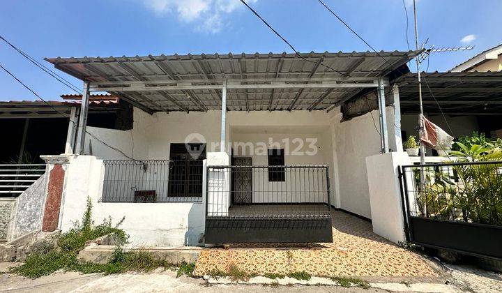 Rumah Siap Huni Dalam Perumahan Harapan Indah Kota Bekasi 1