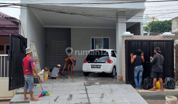 Rumah baru cantik hadap barat di Pulomas Jakarta Timur 2