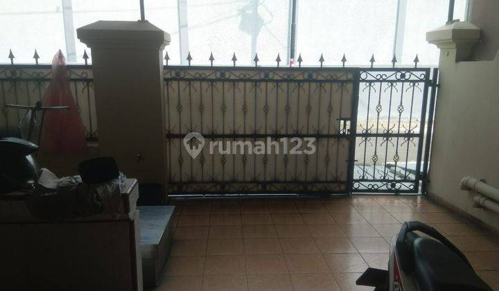 Rumah 2 Lantai Siap Huni di Cempaka Putih Timur , Jakarta Pusat 2