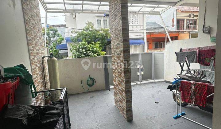 Rumah 2lt Semi Furnished SHM di Boulevar Hijau, Harapan Indah Bekasi 1