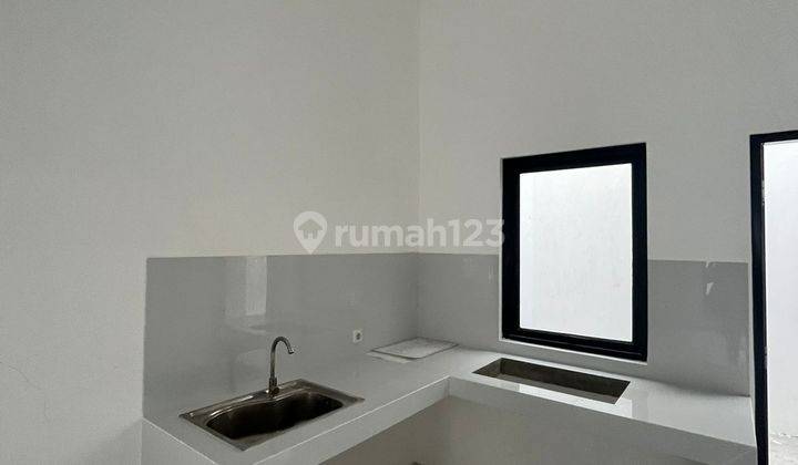 Rumah 2 Lantai Baru SHM di Boulevar Hijau, Harapan Indah Bekasi 2