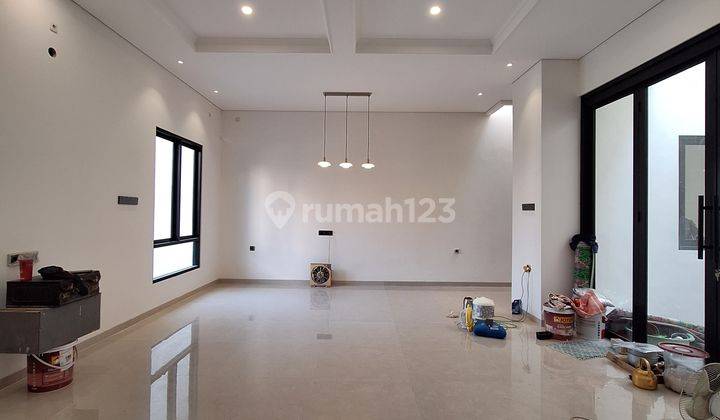 Rumah Baru Semi Furnished Cantik SHM di Pulo Asem, Jakarta Timur 2