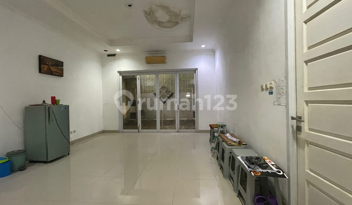 2-Story Ready-to-Occupy House in Taman Batu Jimbar, North Lippo Karawaci 2