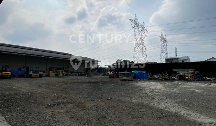 Dukuh Warehouse Near Griya Idola Industrial Area