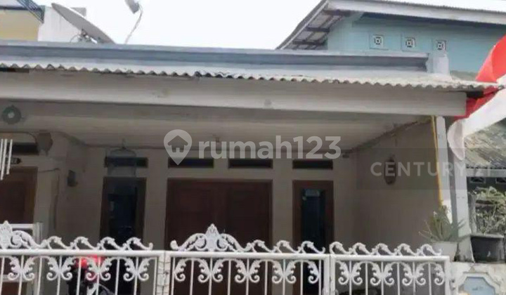 tampak depan dijual rumah satu lantai di
