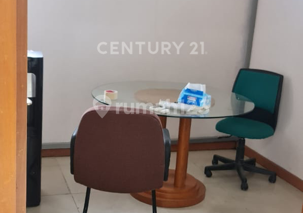 foto lainnya dijual ruko gandeng 3 lantai