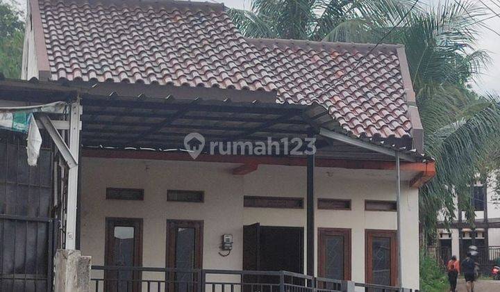 Rumah siap huni tepi jalan di Depok 1