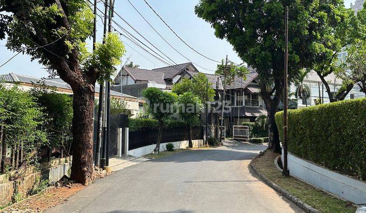 Rumah Tua Hitung Tanah 550m2 di Permata Hijau Jakarta 1