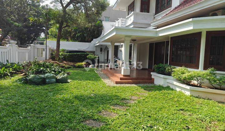 House At Menteng 5bedrooms With Garden And Swimming Pool  1