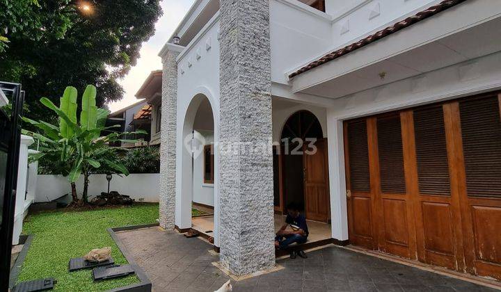 Luxurious House in Quiet and Gated area at Pondok Indah 1