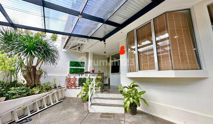 Rumah 2.5 Lantai di Pondok Indah 3 Kamar Tidur Hadap Selatan SHM 2