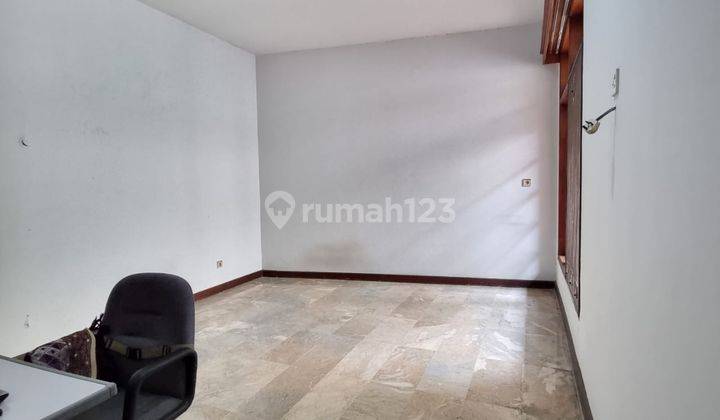 House For Sale At Kemang 270m2 4BR With Garden And Marble Floor 2