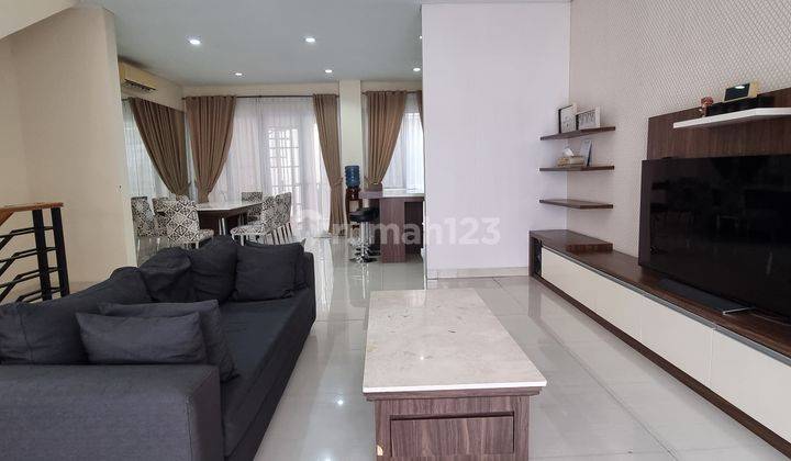 Rumah Siap Huni 3Lantai di Pondok Indah Kondisi Siap Huni Balkon 1