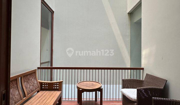 Modern Minimalist House At Scbd 3Storey 4Bedrooms Strategic Area 1