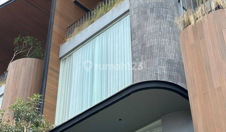 Brand New Modern Townhouse di Kemang Utara 3 Lantai Rooftop 1