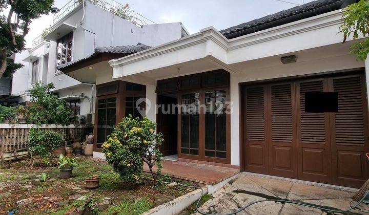 House For Sale At Pondok Indah 3Bedrooms With Garden 2