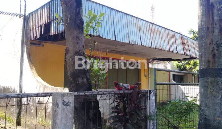 RUMAH HITUNG TANAH DI JALAN AHMAD YANI MAGELANG