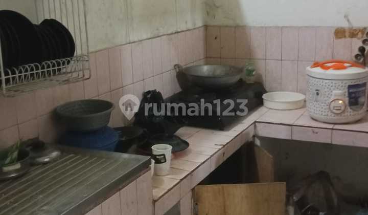 For Sale: Comfortable House in Sayap Jamika, Bandung. 2