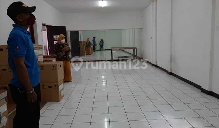 Rumah Nyaman Dijual atau Disewa di Garuda Bandung