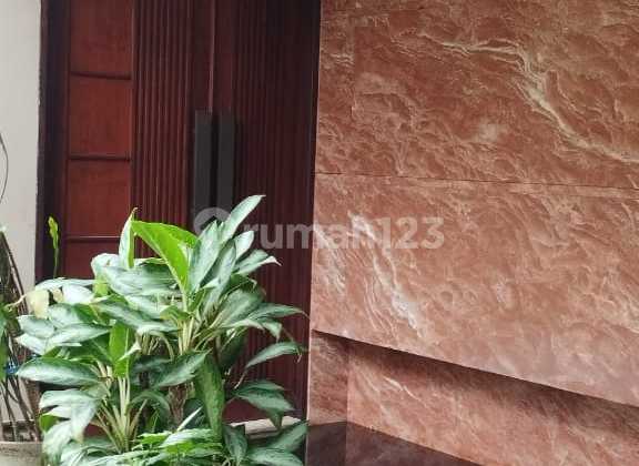 For Sale: Move-In Ready Home in Batununggal Jelita, Bandung 2