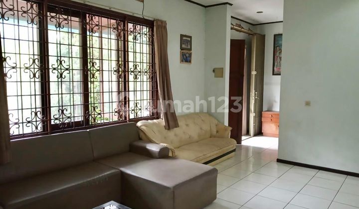 Sell Well-Maintained Comfortable House in Setra Duta Bandung 2