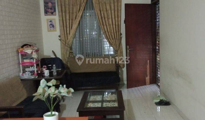 Rumah di Lingkungan Nyaman Dan Aman Taman Holis Indah Bandung 1