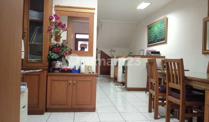 Jual Rumah Nyaman di Mainroad Pelajar Pejuang Buah Batu Bandung 1