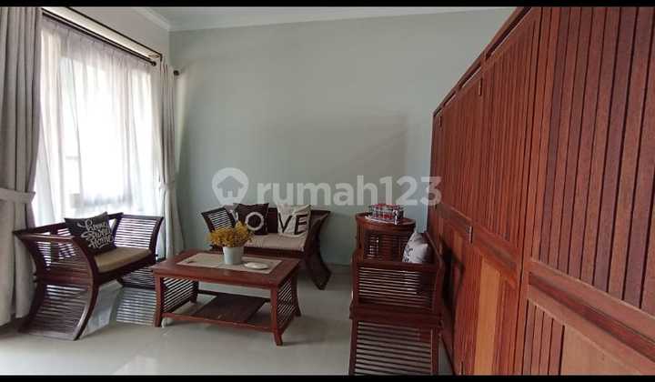 Comfortable House for Sale / Rent in Cigadung Bandung 2