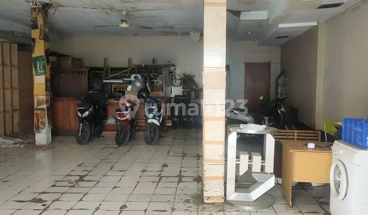 Jual Ruko Lokasi Strategis di Sayap Otista Bandung Jual Ruko Lokasi Strategis di Sayap Otista Bandung