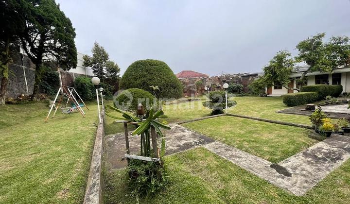 Rumah Nyaman dan Besar Dijual di Budi Indah Setiabudhi Bandung 2