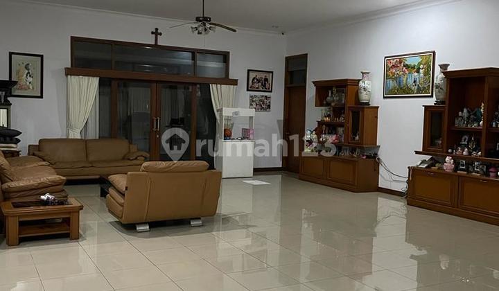 Rumah Nyaman dan Besar Dijual di Budi Indah Setiabudhi Bandung Rumah Nyaman dan Besar Dijual di Budi Indah Setiabudhi Bandung