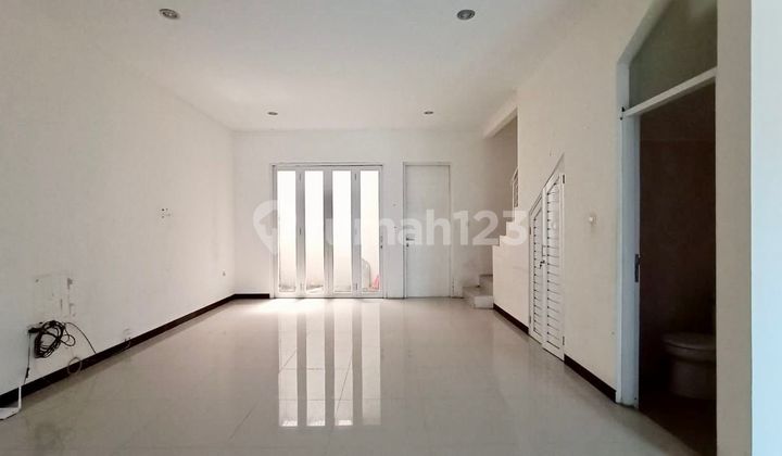 Selling Comfortable House Cluster Redwood Taman Kopo Indah TKI 5 Bandung