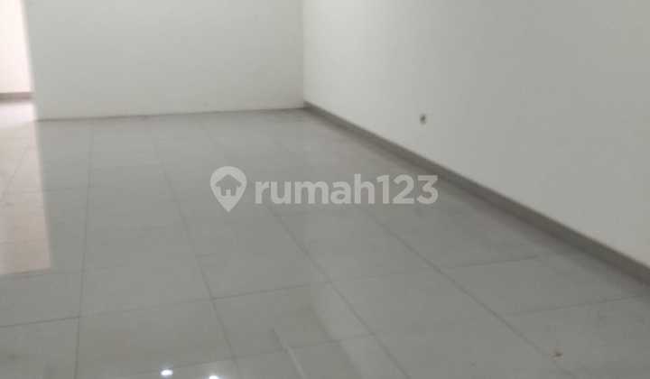 For Sale and Rent Nice Shophouse in Gunung Batu Pasteur Bandung 2