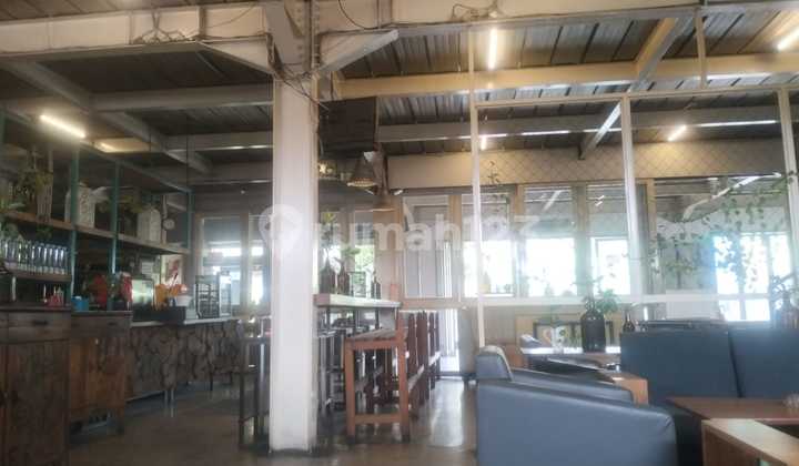 Tempat Usaha Strategis Dekat Kampus Dijual / Disewa di Jatinangor Tempat Usaha Strategis Dekat Kampus Dijual / Disewa di Jatinangor