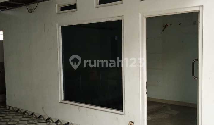 2-Storey Shop House for Rent on Main Road Cimahi 2