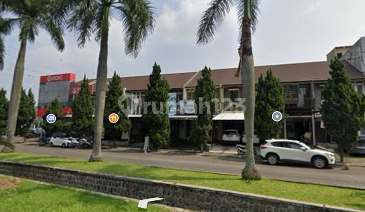 Selling 2 Good Rendeng Shop Houses in Singgasana Bandung 1