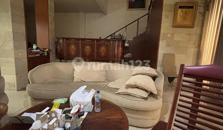 Comfortable House for Sale in Setraduta Complex Bandung