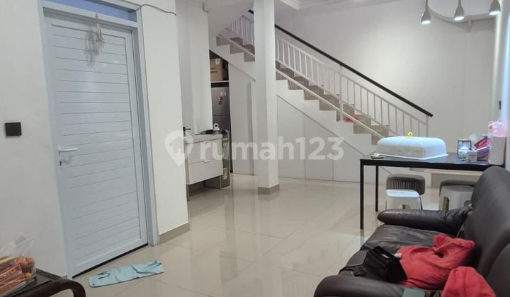 Rumah Nyaman Dijual di Banyaksumba Kota Baru Parahyangan Padalarang Bandung