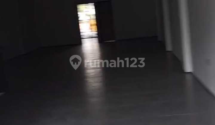 Tempat Usaha Luas Disewakan di Pasir Kaliki Paskal Bandung