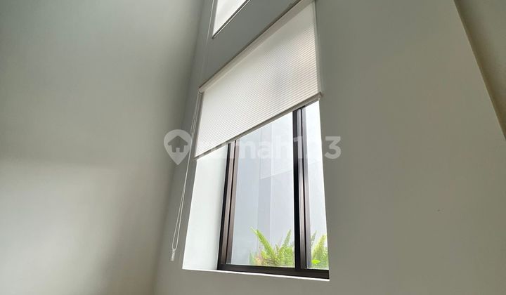 Rumah Nyaman dengan Lift Dijual di Setrasari Bandung 2