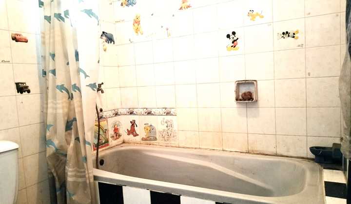 Well-Maintained Comfortable House for Sale in Gunung Batu, Bandung 2