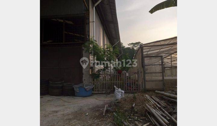 Pabrik dengan Bangunan Rumah dan Mess di Jatiluhur Purwakarta 1