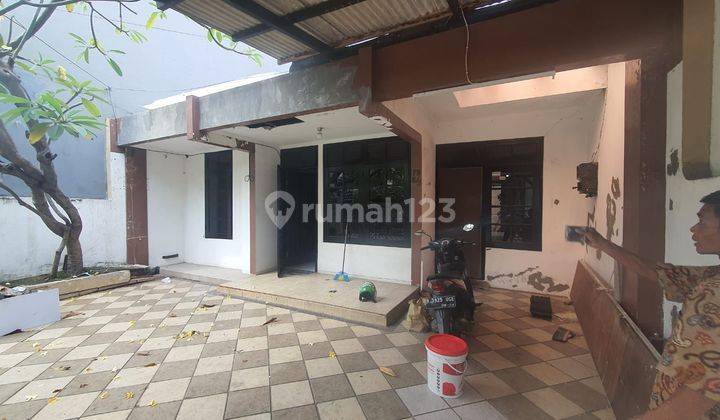 Disewakan Rumah 2 + 1 kamar di Kelapa Gading 1