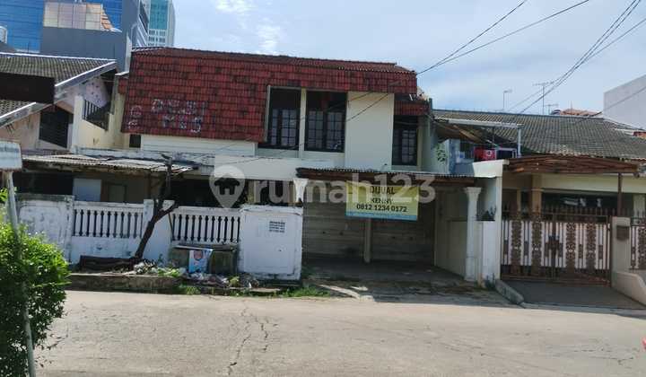 Old Sprawling House + Spacious Building Near Kelapa Gading Boulevard