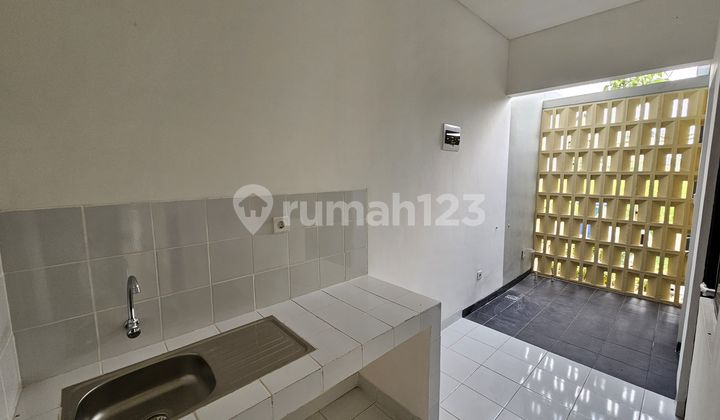 Unique New Minimalist 4+1 House, 3 Floors in Jakarta Garden City 2