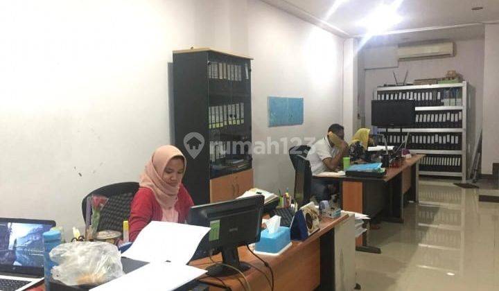 Dijual Ruko Area Parkir Terluas Dan Strategis di Pulo Gadung 2