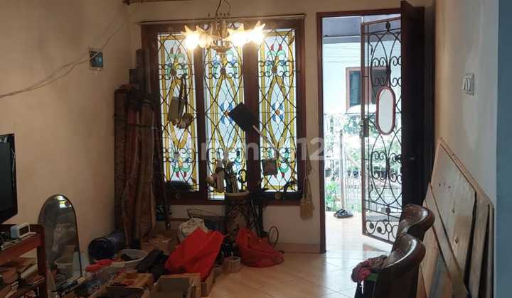 Rumah 4 Kamar Sudah Tinggi Dari Jalan di Kelapa Gading