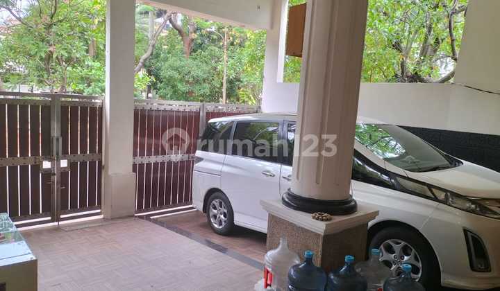 Rumah Besar 9 Kamar Muat 3 Mobil Di Kelapa Gading Rumah Besar 9 Kamar Muat 3 Mobil Di Kelapa Gading