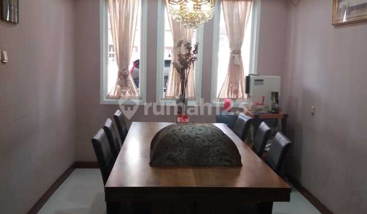 Turun Harga -- Rumah Gandeng 2 Lantai Dekat Mall Kelapa Gading 2